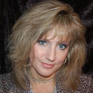 Meet your Posher, Darenda